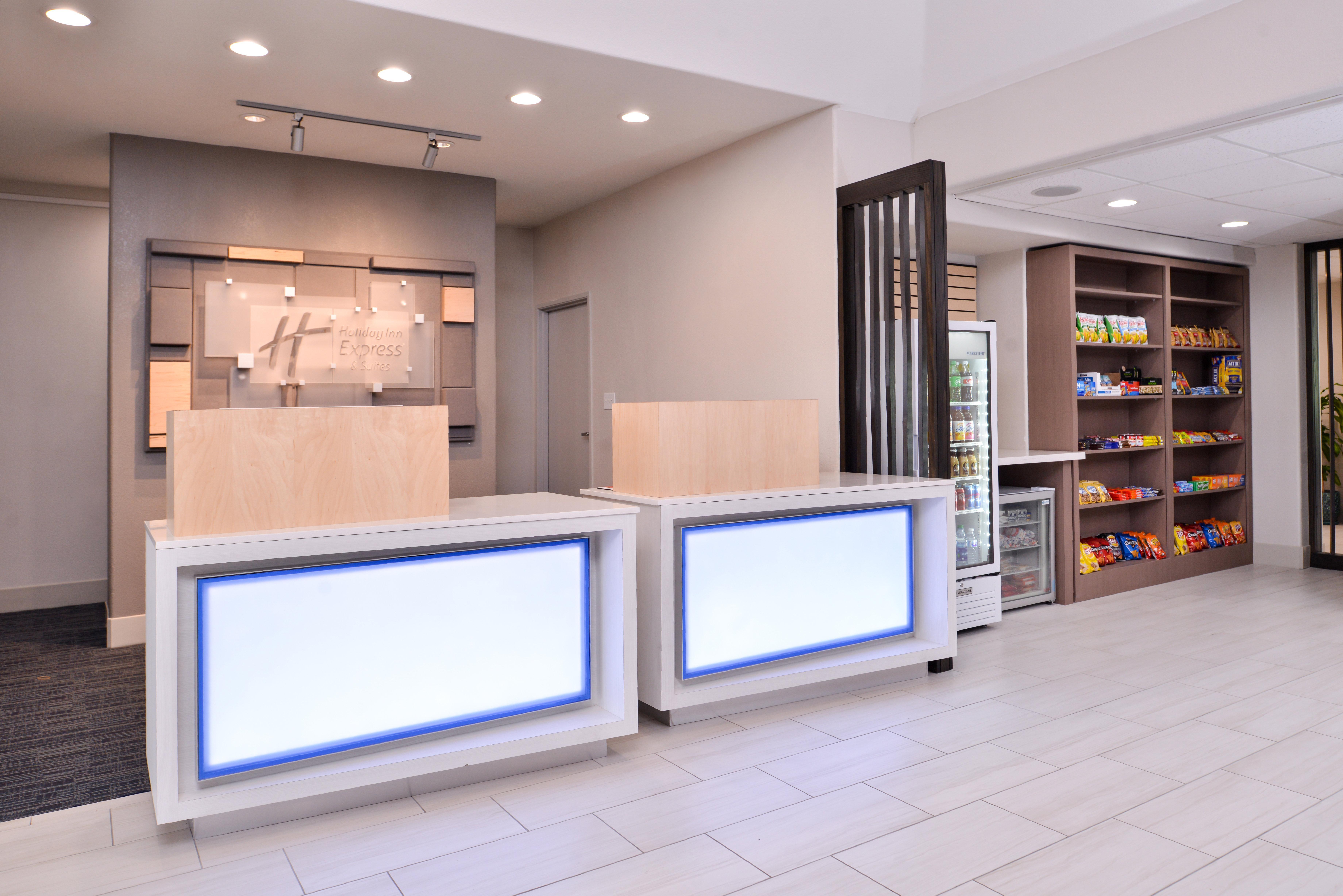 Holiday Inn Express Hotel & Suites Elgin By Ihg Exteriör bild