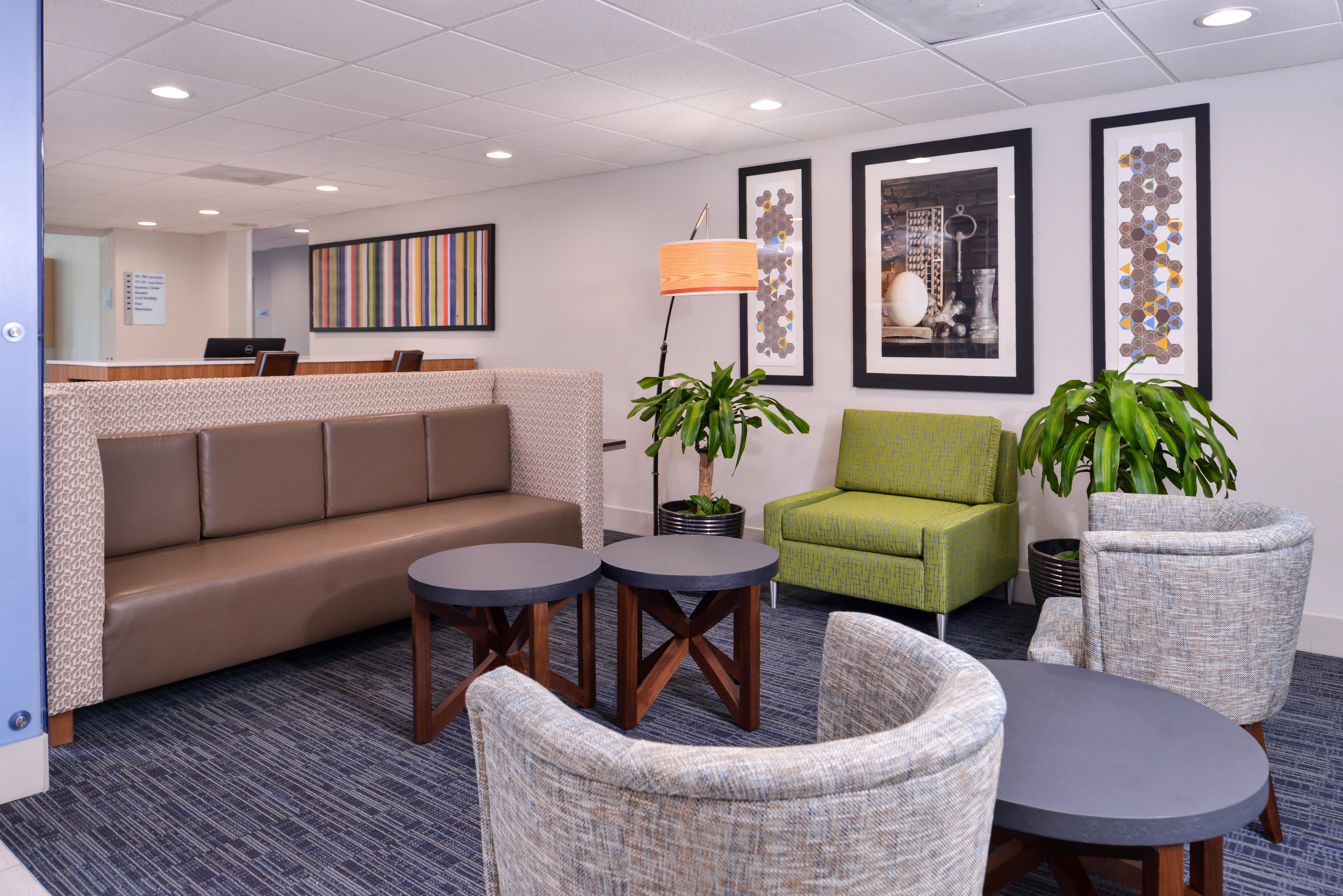 Holiday Inn Express Hotel & Suites Elgin By Ihg Exteriör bild