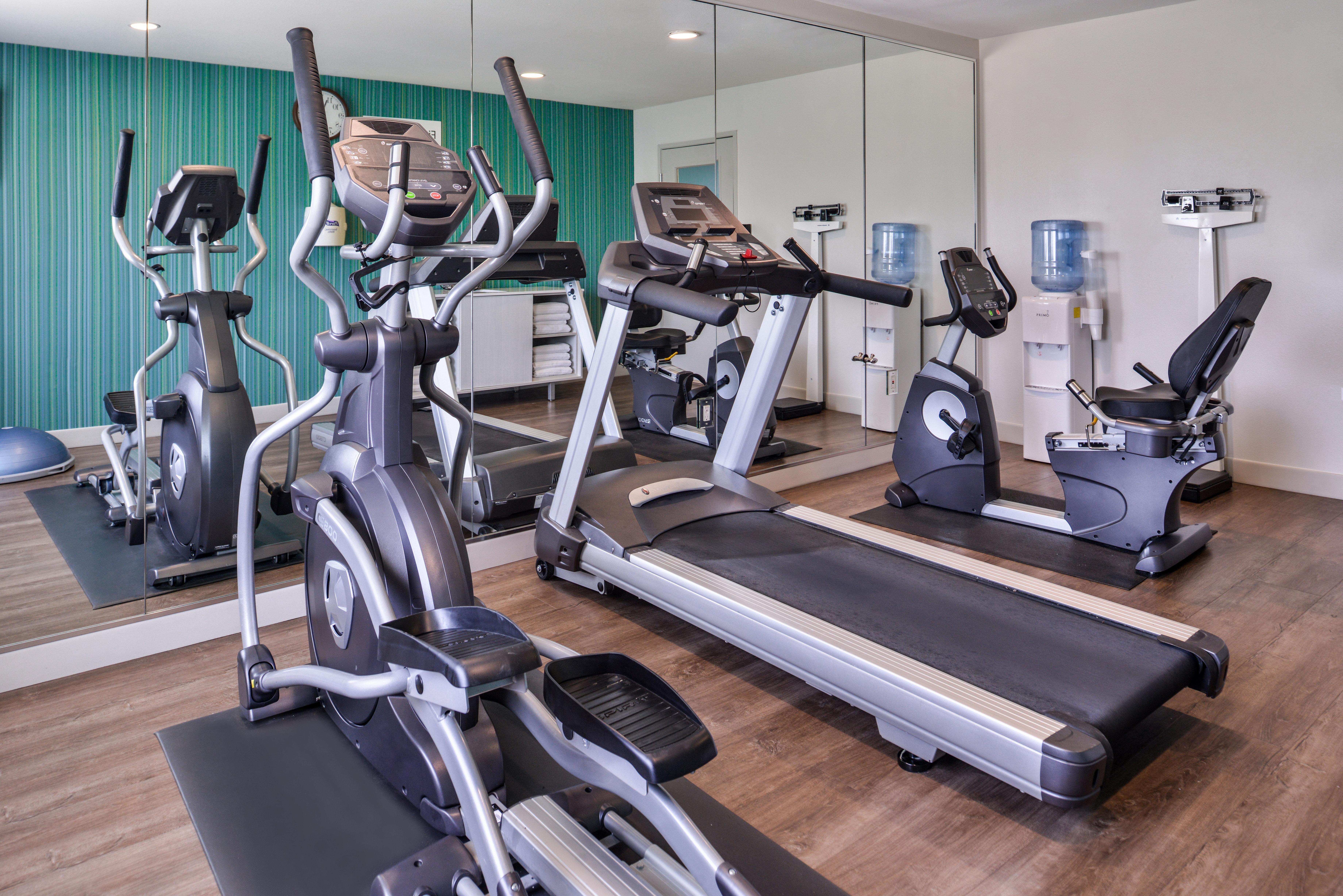 Holiday Inn Express Hotel & Suites Elgin By Ihg Exteriör bild