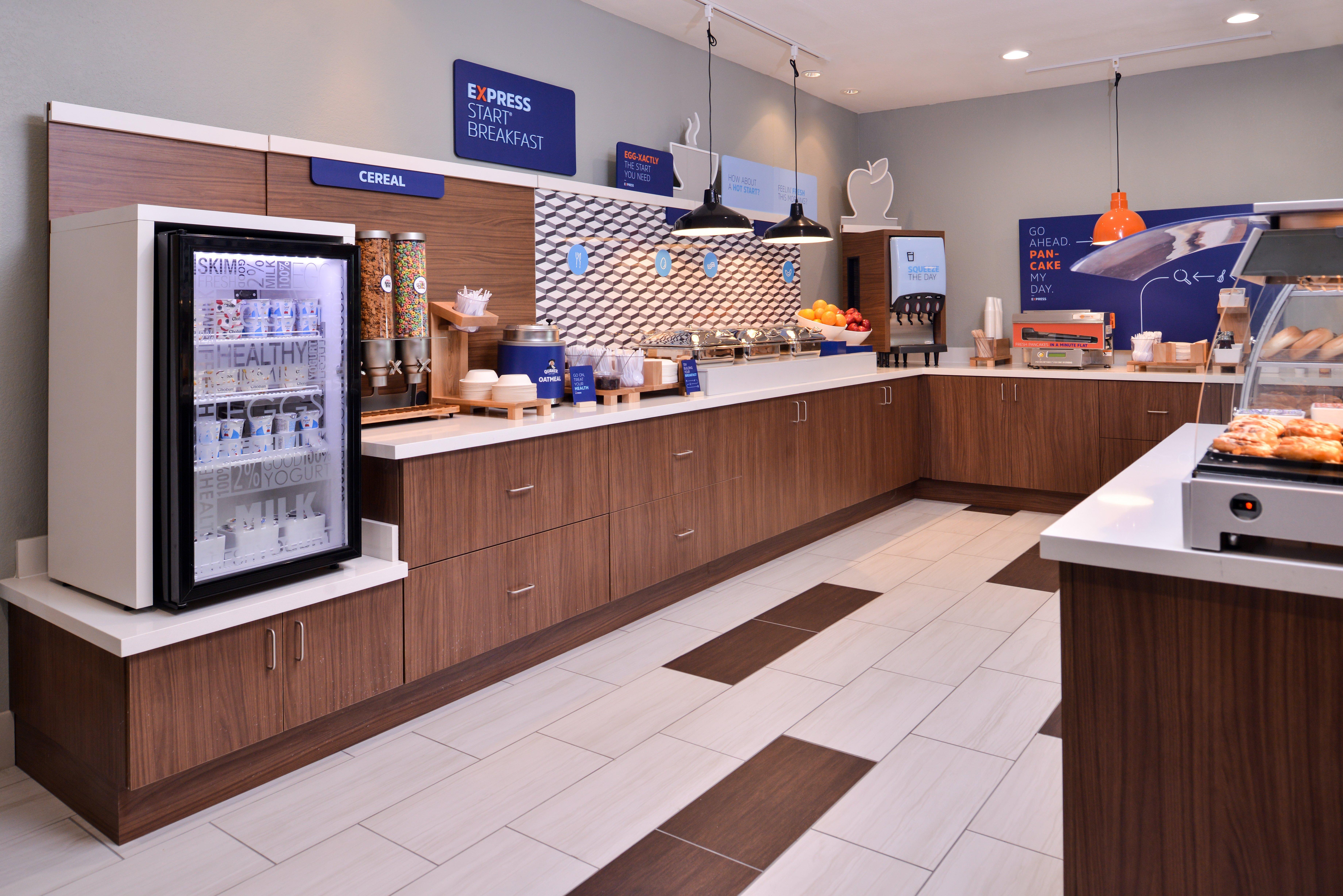Holiday Inn Express Hotel & Suites Elgin By Ihg Exteriör bild
